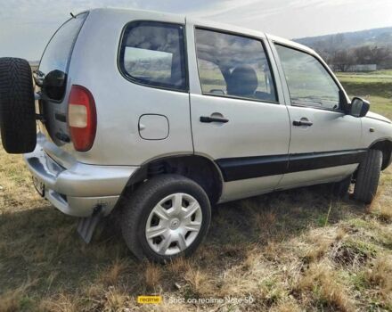 Сірий Шевроле Нива, об'ємом двигуна 1.7 л та пробігом 270 тис. км за 1900 $, фото 5 на Automoto.ua