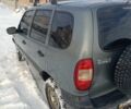 Серый Шевроле Нива, объемом двигателя 0 л и пробегом 140 тыс. км за 3500 $, фото 3 на Automoto.ua
