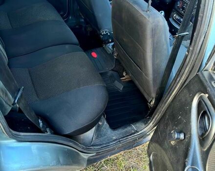 Серый Шевроле Нива, объемом двигателя 1.7 л и пробегом 240 тыс. км за 3400 $, фото 10 на Automoto.ua