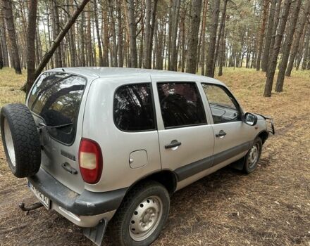 Шевроле Нива 2008 у Золотоноше на Automoto.ua Сірий Шевроле Нива, об'ємом двигуна 1.7 л та пробігом 260 тис. км за 2899 $, фото 5 на Automoto.ua