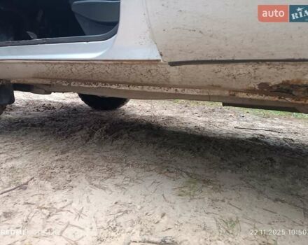 Серый Шевроле Нива, объемом двигателя 1.7 л и пробегом 193 тыс. км за 3000 $, фото 18 на Automoto.ua