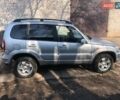 Серый Шевроле Нива, объемом двигателя 1.7 л и пробегом 250 тыс. км за 4500 $, фото 2 на Automoto.ua