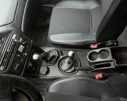 Сірий Шевроле Нива, об'ємом двигуна 1.7 л та пробігом 130 тис. км за 5299 $, фото 4 на Automoto.ua