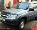 Сірий Шевроле Нива, об'ємом двигуна 17 л та пробігом 0 тис. км за 5000 $, фото 1 на Automoto.ua