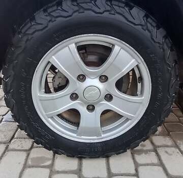 Серый Шевроле Нива, объемом двигателя 1.69 л и пробегом 140 тыс. км за 5500 $, фото 10 на Automoto.ua