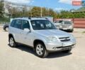 Сірий Шевроле Нива, об'ємом двигуна 1.69 л та пробігом 201 тис. км за 3900 $, фото 1 на Automoto.ua