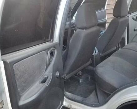 Серый Шевроле Нива, объемом двигателя 1.69 л и пробегом 155 тыс. км за 5200 $, фото 11 на Automoto.ua