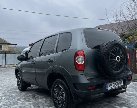 Серый Шевроле Нива, объемом двигателя 1.7 л и пробегом 137 тыс. км за 5500 $, фото 3 на Automoto.ua