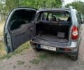 Серый Шевроле Нива, объемом двигателя 1.69 л и пробегом 141 тыс. км за 6000 $, фото 5 на Automoto.ua