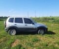 Сірий Шевроле Нива, об'ємом двигуна 1.69 л та пробігом 220 тис. км за 2500 $, фото 1 на Automoto.ua