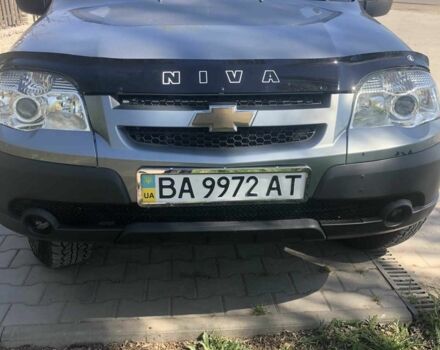 Сірий Шевроле Нива, об'ємом двигуна 1.7 л та пробігом 75 тис. км за 5700 $, фото 2 на Automoto.ua