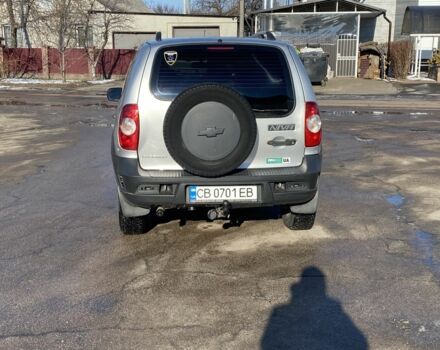 Сірий Шевроле Нива, об'ємом двигуна 1.7 л та пробігом 152 тис. км за 3900 $, фото 2 на Automoto.ua