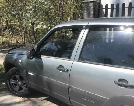 Сірий Шевроле Нива, об'ємом двигуна 1.7 л та пробігом 75 тис. км за 5700 $, фото 8 на Automoto.ua