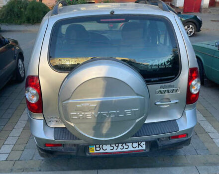 Серый Шевроле Нива, объемом двигателя 0 л и пробегом 59 тыс. км за 6500 $, фото 3 на Automoto.ua