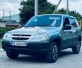 Сірий Шевроле Нива, об'ємом двигуна 1.7 л та пробігом 206 тис. км за 5500 $, фото 1 на Automoto.ua