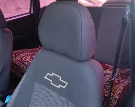 Серый Шевроле Нива, объемом двигателя 1.7 л и пробегом 500 тыс. км за 3500 $, фото 8 на Automoto.ua