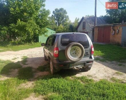 Сірий Шевроле Нива, об'ємом двигуна 1.7 л та пробігом 220 тис. км за 4500 $, фото 2 на Automoto.ua