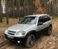 Сірий Шевроле Нива, об'ємом двигуна 1.7 л та пробігом 272 тис. км за 5000 $, фото 19 на Automoto.ua