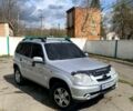 Серый Шевроле Нива, объемом двигателя 1.7 л и пробегом 280 тыс. км за 5999 $, фото 1 на Automoto.ua