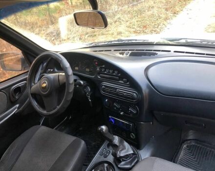 Сірий Шевроле Нива, об'ємом двигуна 1.7 л та пробігом 272 тис. км за 5000 $, фото 14 на Automoto.ua