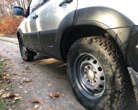 Сірий Шевроле Нива, об'ємом двигуна 1.7 л та пробігом 272 тис. км за 5000 $, фото 7 на Automoto.ua