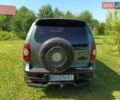 Сірий Шевроле Нива, об'ємом двигуна 1.69 л та пробігом 170 тис. км за 6000 $, фото 2 на Automoto.ua