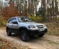 Сірий Шевроле Нива, об'ємом двигуна 1.7 л та пробігом 272 тис. км за 5000 $, фото 8 на Automoto.ua