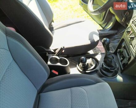Сірий Шевроле Нива, об'ємом двигуна 1.69 л та пробігом 170 тис. км за 6000 $, фото 12 на Automoto.ua