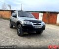 Серый Шевроле Нива, объемом двигателя 1.7 л и пробегом 347 тыс. км за 4600 $, фото 1 на Automoto.ua