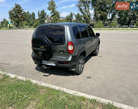 Серый Шевроле Нива, объемом двигателя 1.69 л и пробегом 118 тыс. км за 5700 $, фото 3 на Automoto.ua