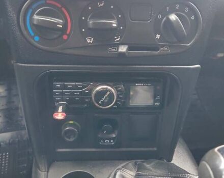 Серый Шевроле Нива, объемом двигателя 1.7 л и пробегом 110 тыс. км за 8000 $, фото 19 на Automoto.ua