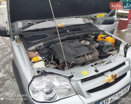 Серый Шевроле Нива, объемом двигателя 1.7 л и пробегом 110 тыс. км за 8000 $, фото 21 на Automoto.ua