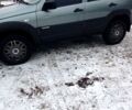 Серый Шевроле Нива, объемом двигателя 1.7 л и пробегом 230 тыс. км за 6300 $, фото 1 на Automoto.ua