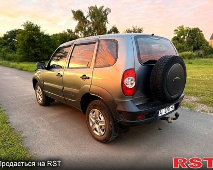 Серый Шевроле Нива, объемом двигателя 1.7 л и пробегом 92 тыс. км за 5850 $, фото 4 на Automoto.ua