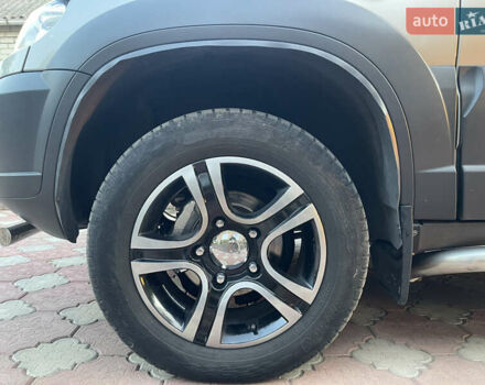 Серый Шевроле Нива, объемом двигателя 1.69 л и пробегом 125 тыс. км за 8500 $, фото 34 на Automoto.ua