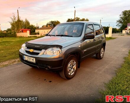 Серый Шевроле Нива, объемом двигателя 1.7 л и пробегом 92 тыс. км за 5850 $, фото 1 на Automoto.ua