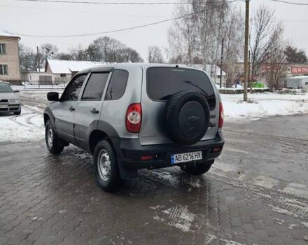 Серый Шевроле Нива, объемом двигателя 1.7 л и пробегом 110 тыс. км за 8000 $, фото 11 на Automoto.ua