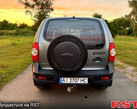 Серый Шевроле Нива, объемом двигателя 1.7 л и пробегом 92 тыс. км за 5850 $, фото 3 на Automoto.ua