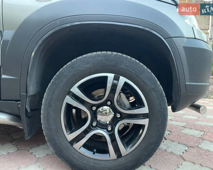 Серый Шевроле Нива, объемом двигателя 1.69 л и пробегом 125 тыс. км за 7500 $, фото 31 на Automoto.ua