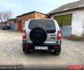 Серый Шевроле Нива, объемом двигателя 1.7 л и пробегом 347 тыс. км за 4600 $, фото 4 на Automoto.ua