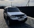 Сірий Шевроле Нива, об'ємом двигуна 1.69 л та пробігом 167 тис. км за 6900 $, фото 1 на Automoto.ua