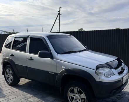 Сірий Шевроле Нива, об'ємом двигуна 1.69 л та пробігом 167 тис. км за 6900 $, фото 4 на Automoto.ua
