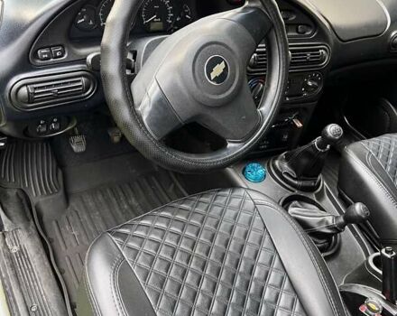 Сірий Шевроле Нива, об'ємом двигуна 1.69 л та пробігом 167 тис. км за 6900 $, фото 15 на Automoto.ua
