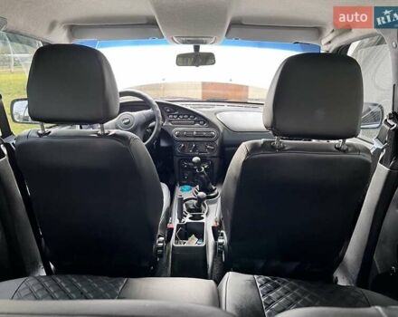 Сірий Шевроле Нива, об'ємом двигуна 1.69 л та пробігом 167 тис. км за 6900 $, фото 17 на Automoto.ua