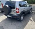 Серый Шевроле Нива, объемом двигателя 1.7 л и пробегом 147 тыс. км за 5600 $, фото 1 на Automoto.ua