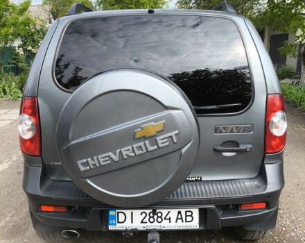 Серый Шевроле Нива, объемом двигателя 1.7 л и пробегом 86 тыс. км за 7800 $, фото 5 на Automoto.ua