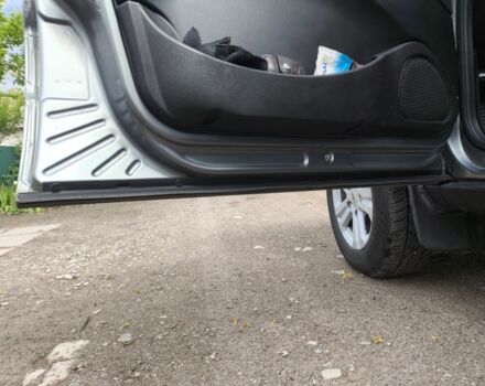 Серый Шевроле Нива, объемом двигателя 1.7 л и пробегом 86 тыс. км за 7800 $, фото 10 на Automoto.ua