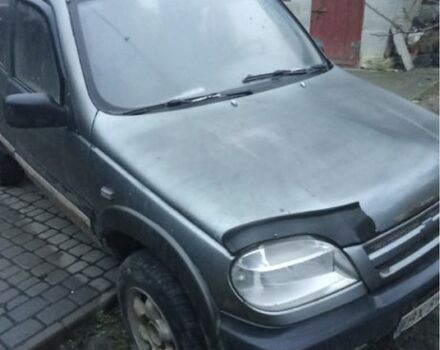 Серый Шевроле Нива, объемом двигателя 0 л и пробегом 200 тыс. км за 1600 $, фото 1 на Automoto.ua