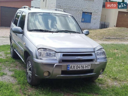 Шевроле Нива 2004 в Харькове на Automoto.ua Серый Шевроле Нива, объемом двигателя 1.7 л и пробегом 270 тыс. км за 3299 $, фото 1 на Automoto.ua