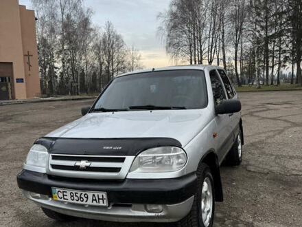 Шевроле Нива 2004 в Черновцах на Automoto.ua Серый Шевроле Нива, объемом двигателя 1.7 л и пробегом 139 тыс. км за 3999 $, фото 1 на Automoto.ua